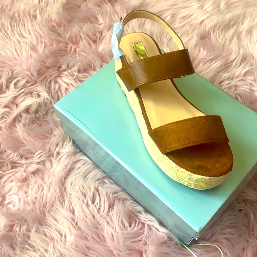 Brown Krush platform sandals, size US 10 (UK 8)